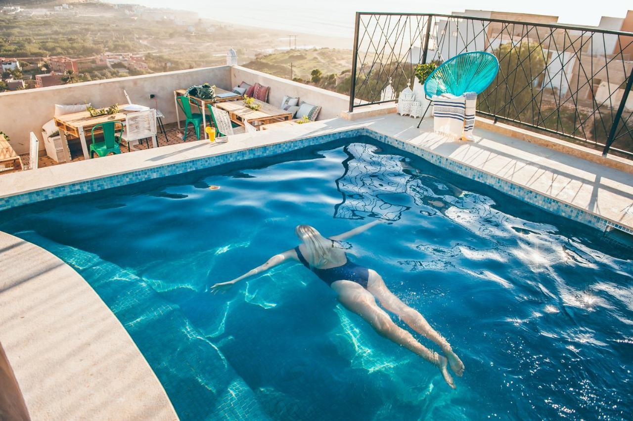 The Yogi Surfer Hotel Taghazout Bagian luar foto
